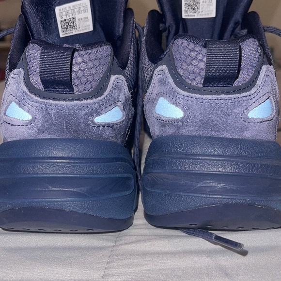 Brand new navy blue Adidas ZX22 BOOST - Picture 2 of 8